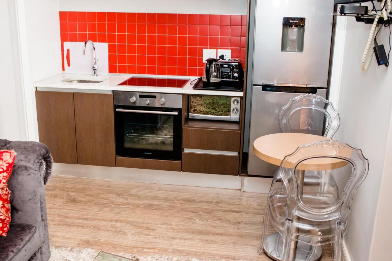 Urban Oasis Apartments At Paragon Windhoek Ngoại thất bức ảnh